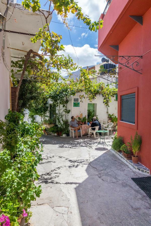 Private Studio In Historic House Lastros Ngoại thất bức ảnh
